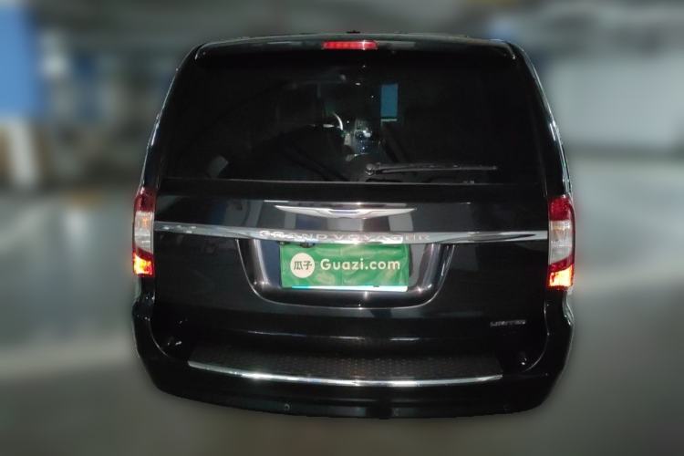 Used Chrysler Grand Voyager 2013 3.6L Luxury Edition Rear