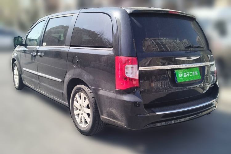 Used Chrysler Grand Voyager 2013 3.6L Luxury Edition Rear Left 45 Deg