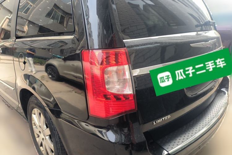 Used Chrysler Grand Voyager 2013 3.6L Luxury Edition Rear Left 45 Deg
