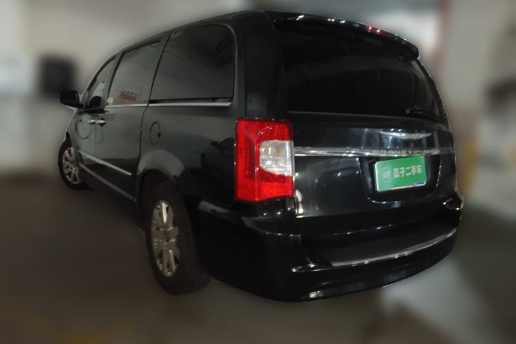Used Chrysler Grand Voyager 2013 3.6L Luxury Edition Rear Left 45 Deg