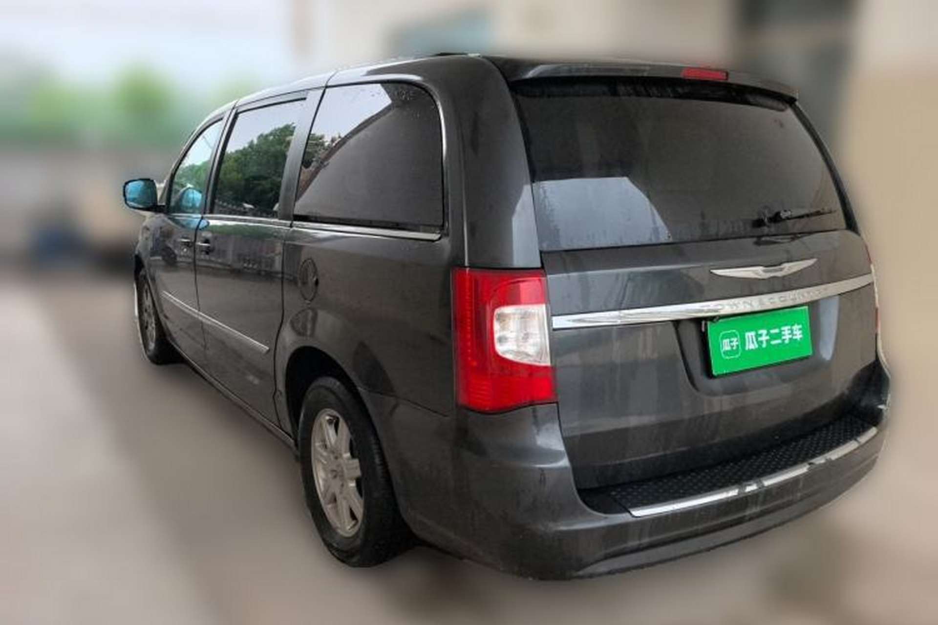 Used Chrysler Grand Voyager  Rear Left 45 Deg
