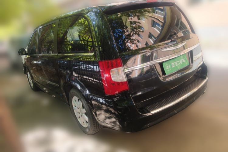 Used Chrysler Grand Voyager 2013 3.6L Luxury Edition Rear Left 45 Deg