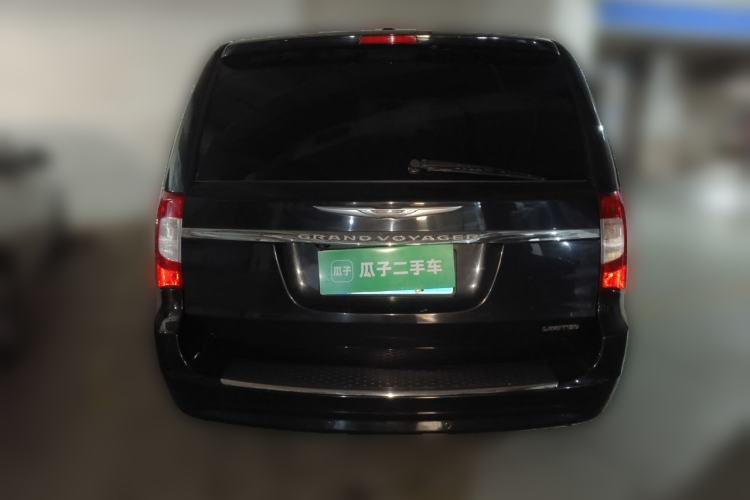 Used Chrysler Grand Voyager 2013 3.6L Luxury Edition Rear