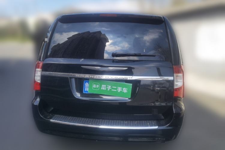Used Chrysler Grand Voyager 2013 3.6L Luxury Edition Rear