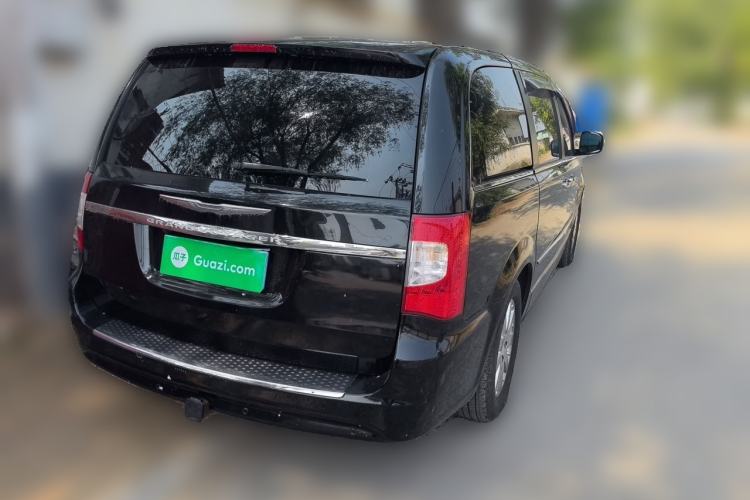 Used Chrysler Grand Voyager 2013 3.6L Luxury Edition Rear Right 45 Deg