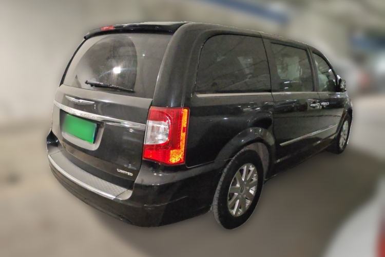 Used Chrysler Grand Voyager 2013 3.6L Luxury Edition Rear Right 45 Deg