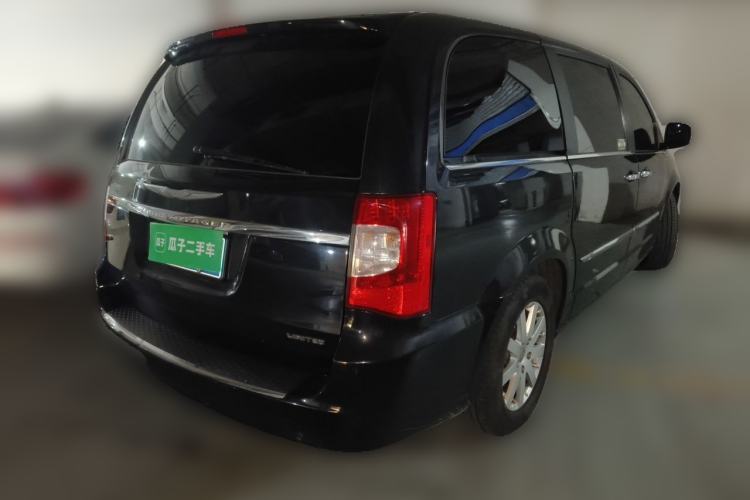 Used Chrysler Grand Voyager 2013 3.6L Luxury Edition Rear Right 45 Deg