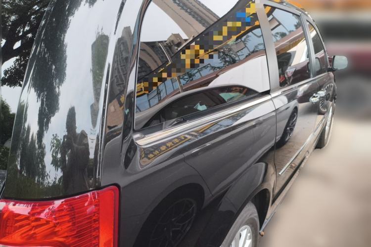 Used Chrysler Grand Voyager 2013 3.6L Luxury Edition Rear Right 45 Deg