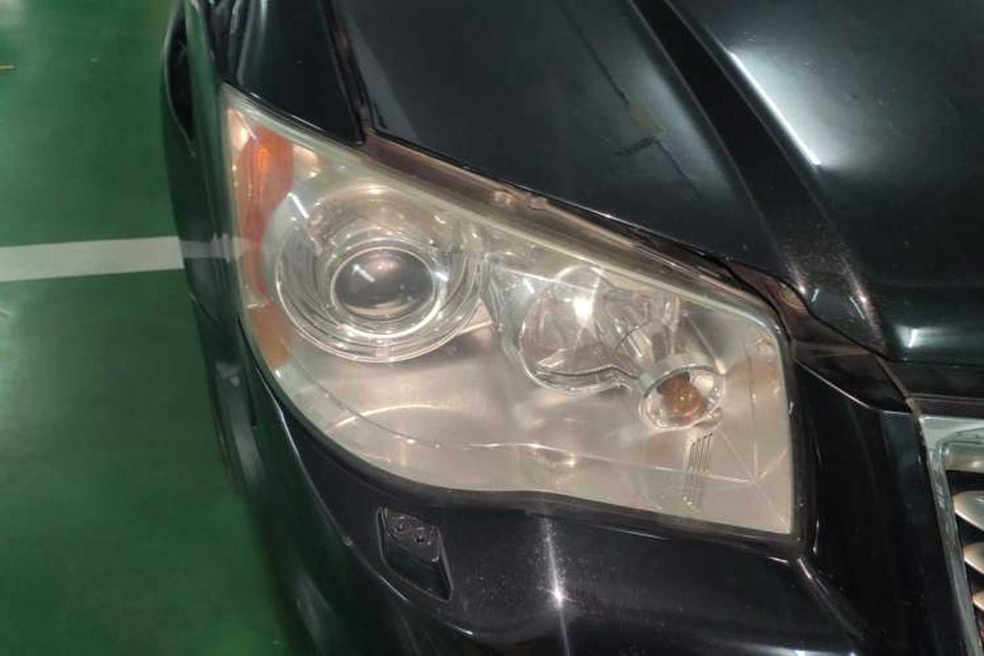 Used Chrysler Grand Voyager 2013 3.6L Luxury Edition Right Front Headlight