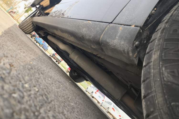 Used Chrysler Grand Voyager 2013 3.6L Luxury Edition Right Side Sill