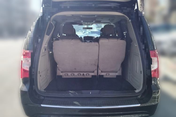 Used Chrysler Grand Voyager 2013 3.6L Luxury Edition Trunk