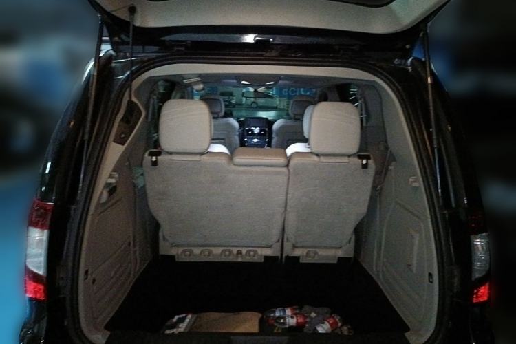 Used Chrysler Grand Voyager 2013 3.6L Luxury Edition Trunk