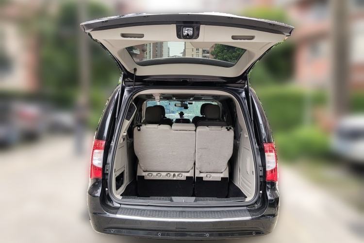 Used Chrysler Grand Voyager 2013 3.6L Luxury Edition Trunk