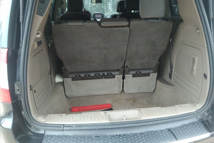 Used Chrysler Grand Voyager 2013 3.6L Luxury Edition Trunk