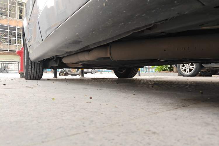Used Chrysler Grand Voyager 2013 3.6L Luxury Edition Chassis Front Right