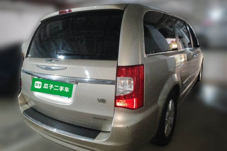 Used Chrysler Grand Voyager 2013 3.6L Luxury Edition Rear Right 45 Deg