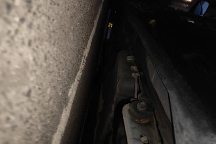 Used Chrysler Grand Voyager 2013 3.6L Luxury Edition Chassis Rear Left