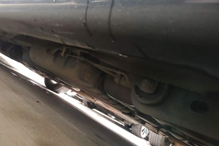 Used Chrysler Grand Voyager 2013 3.6L Luxury Edition Chassis Rear Left