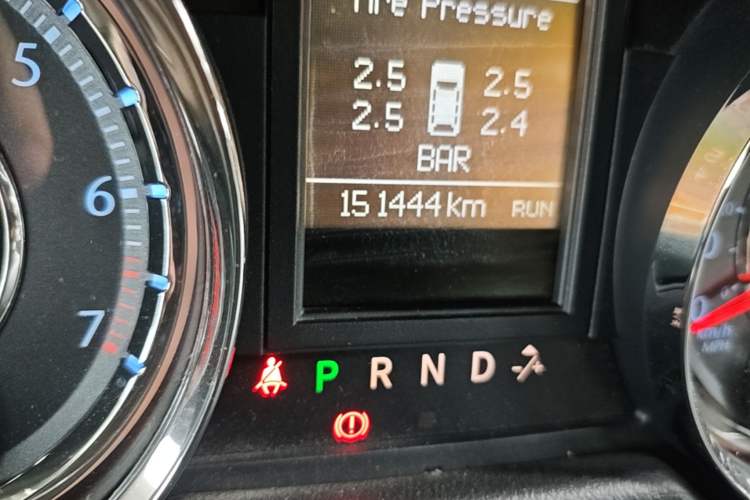 Used Chrysler Grand Voyager 2013 3.6L Luxury Edition Odometer Close Up