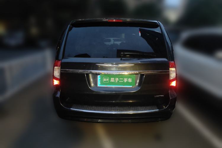 Used Chrysler Grand Voyager 2013 3.6L Luxury Edition Rear