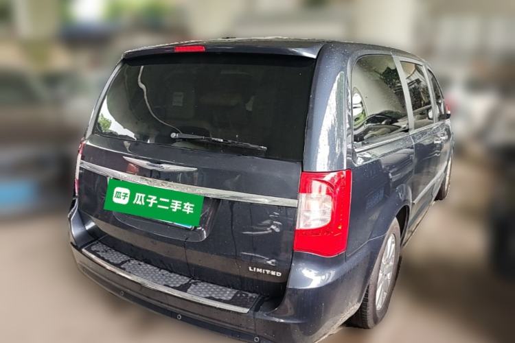 Used Chrysler Grand Voyager 2013 3.6L Luxury Edition Rear Right 45 Deg