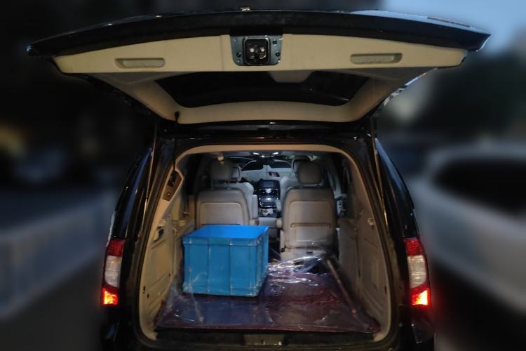 Used Chrysler Grand Voyager 2013 3.6L Luxury Edition Trunk