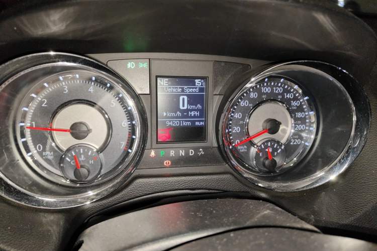 Used Chrysler Grand Voyager 2013 3.6L Luxury Edition Instrument Cluster