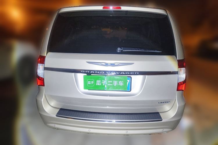 Used Chrysler Grand Voyager 2013 3.6L Luxury Edition Rear