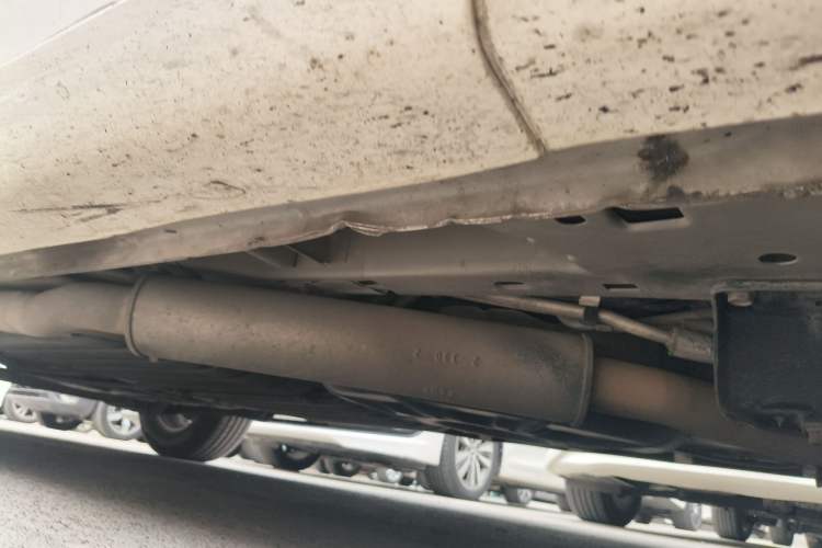 Used Chrysler Grand Voyager 2013 3.6L Luxury Edition Chassis Front Right