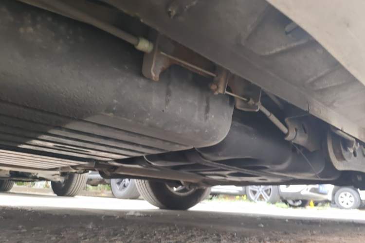 Used Chrysler Grand Voyager 2013 3.6L Luxury Edition Chassis Rear Left