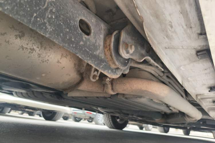 Used Chrysler Grand Voyager 2013 3.6L Luxury Edition Chassis Rear Right