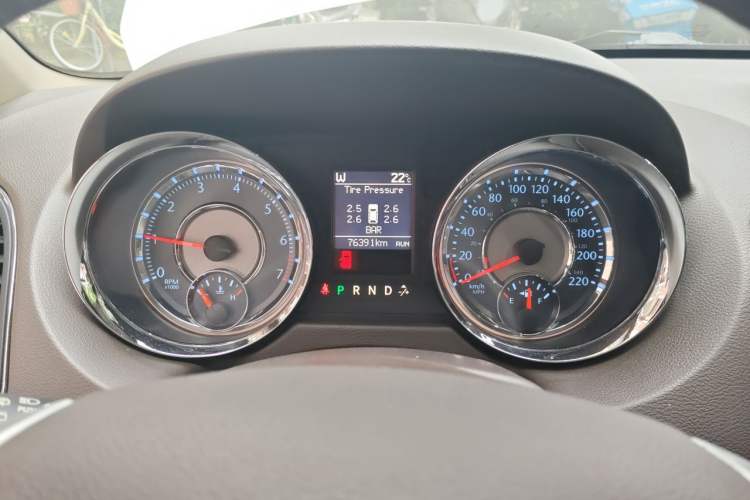 Used Chrysler Grand Voyager 2013 3.6L Luxury Edition Instrument Cluster