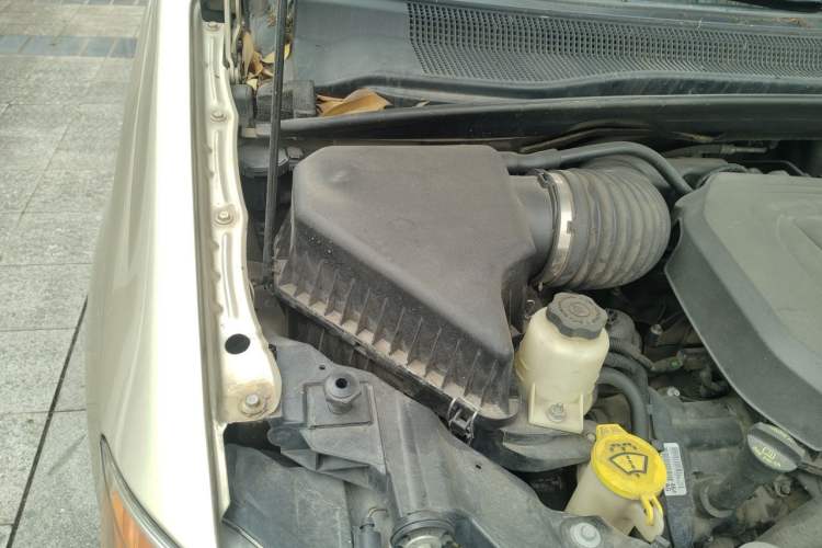 Used Chrysler Grand Voyager  Engine Bay Right