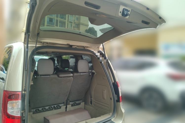 Used Chrysler Grand Voyager  Trunk