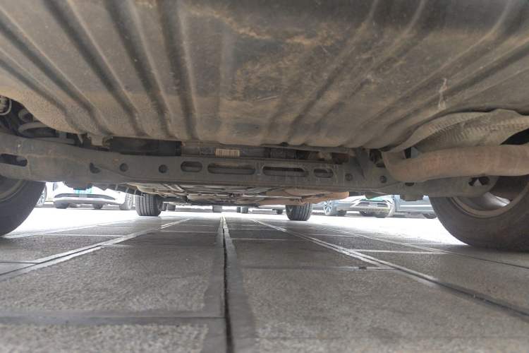 Used Chrysler Grand Voyager 2014 3.6L Comfort Edition Chassis Rear