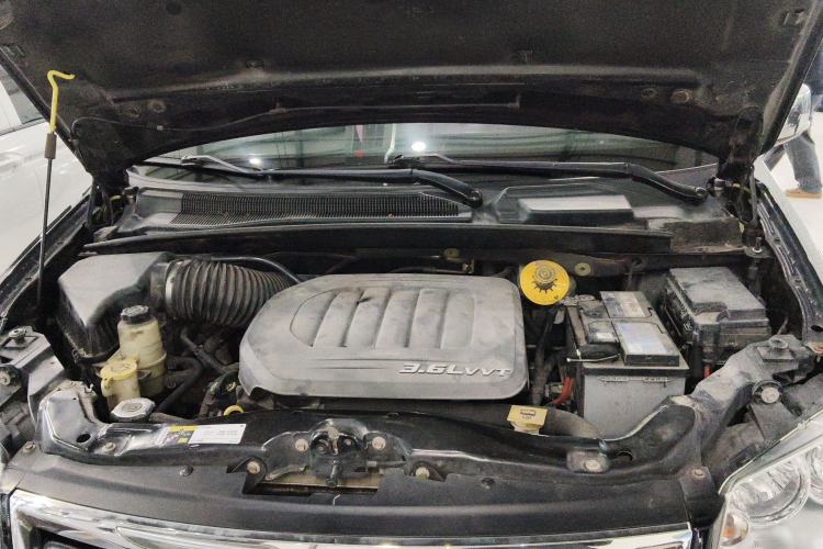 Used Chrysler Grand Voyager 2014 3.6L Comfort Edition Engine Bay