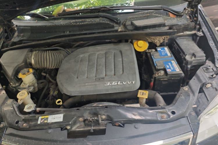 Used Chrysler Grand Voyager 2014 3.6L Comfort Edition Engine Bay