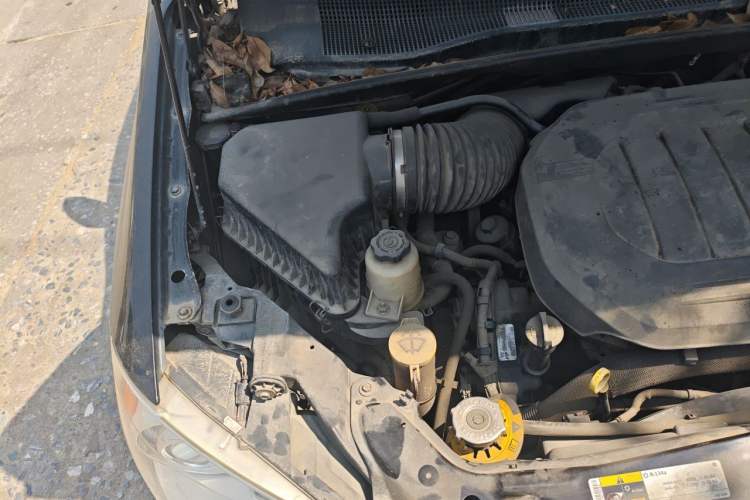 Used Chrysler Grand Voyager 2014 3.6L Comfort Edition Engine Bay Right