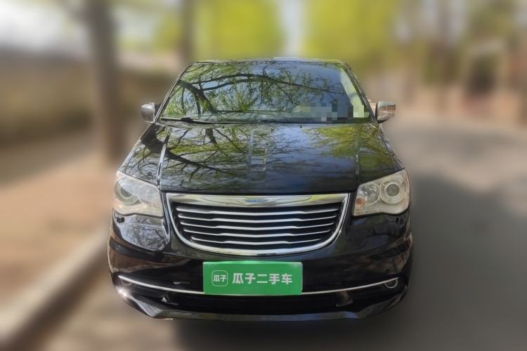 Used Chrysler Grand Voyager 2014 3.6L Comfort Edition Front