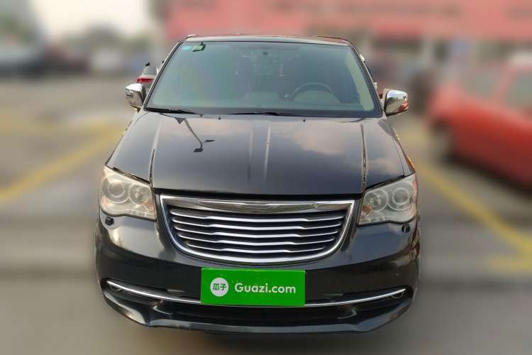 Used Chrysler Grand Voyager 2014 3.6L Comfort Edition Front
