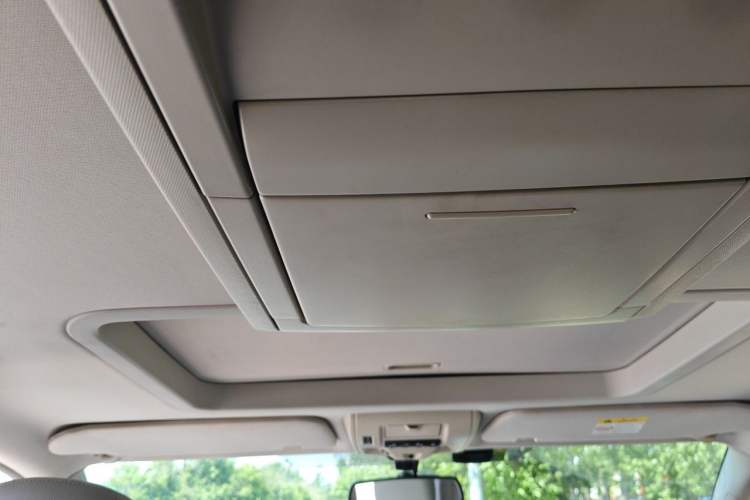 Used Chrysler Grand Voyager 2014 3.6L Comfort Edition Headliner