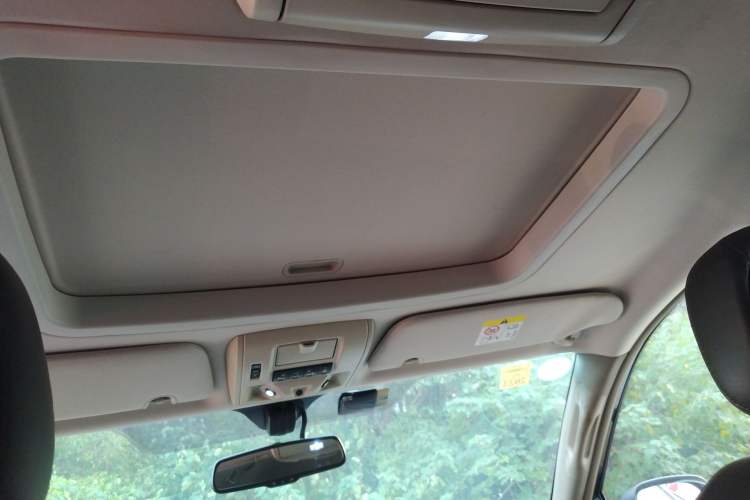 Used Chrysler Grand Voyager 2014 3.6L Comfort Edition Headliner