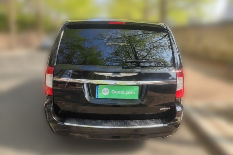 Used Chrysler Grand Voyager 2014 3.6L Comfort Edition Rear