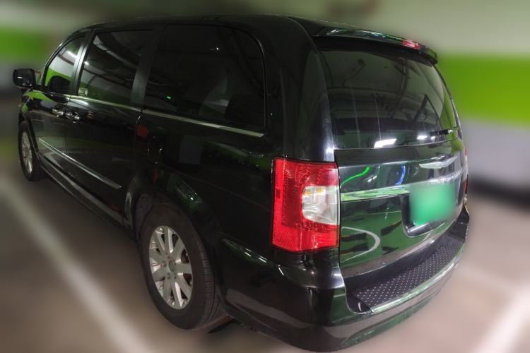 Used Chrysler Grand Voyager 2014 3.6L Comfort Edition Rear Left 45 Deg