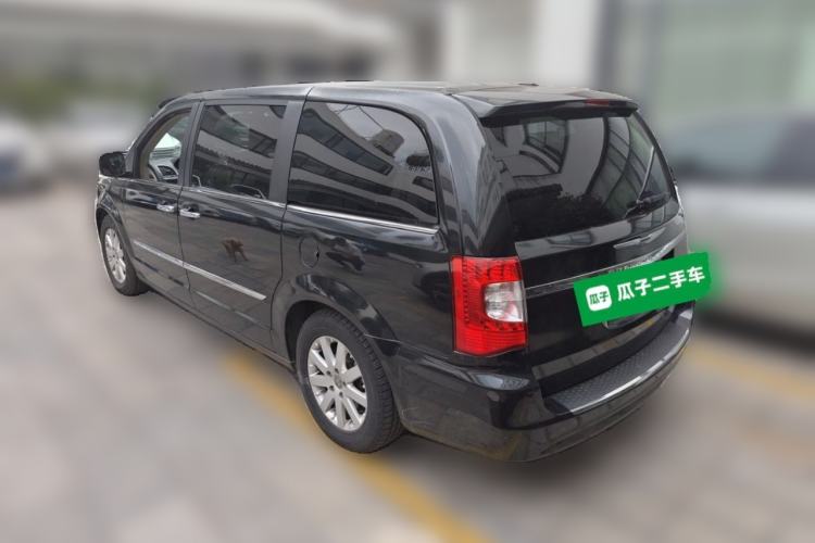 Used Chrysler Grand Voyager 2014 3.6L Comfort Edition Rear Left 45 Deg