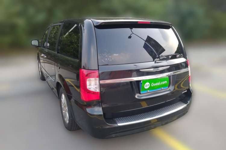 Used Chrysler Grand Voyager 2014 3.6L Comfort Edition Rear Left 45 Deg