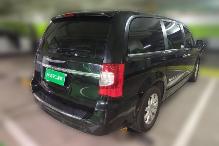Used Chrysler Grand Voyager 2014 3.6L Comfort Edition Rear Right 45 Deg