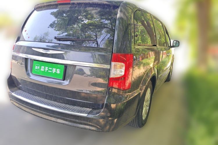Used Chrysler Grand Voyager 2014 3.6L Comfort Edition Rear Right 45 Deg
