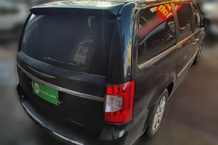 Used Chrysler Grand Voyager 2014 3.6L Comfort Edition Rear Right 45 Deg