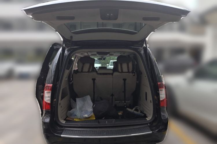 Used Chrysler Grand Voyager 2014 3.6L Comfort Edition Trunk